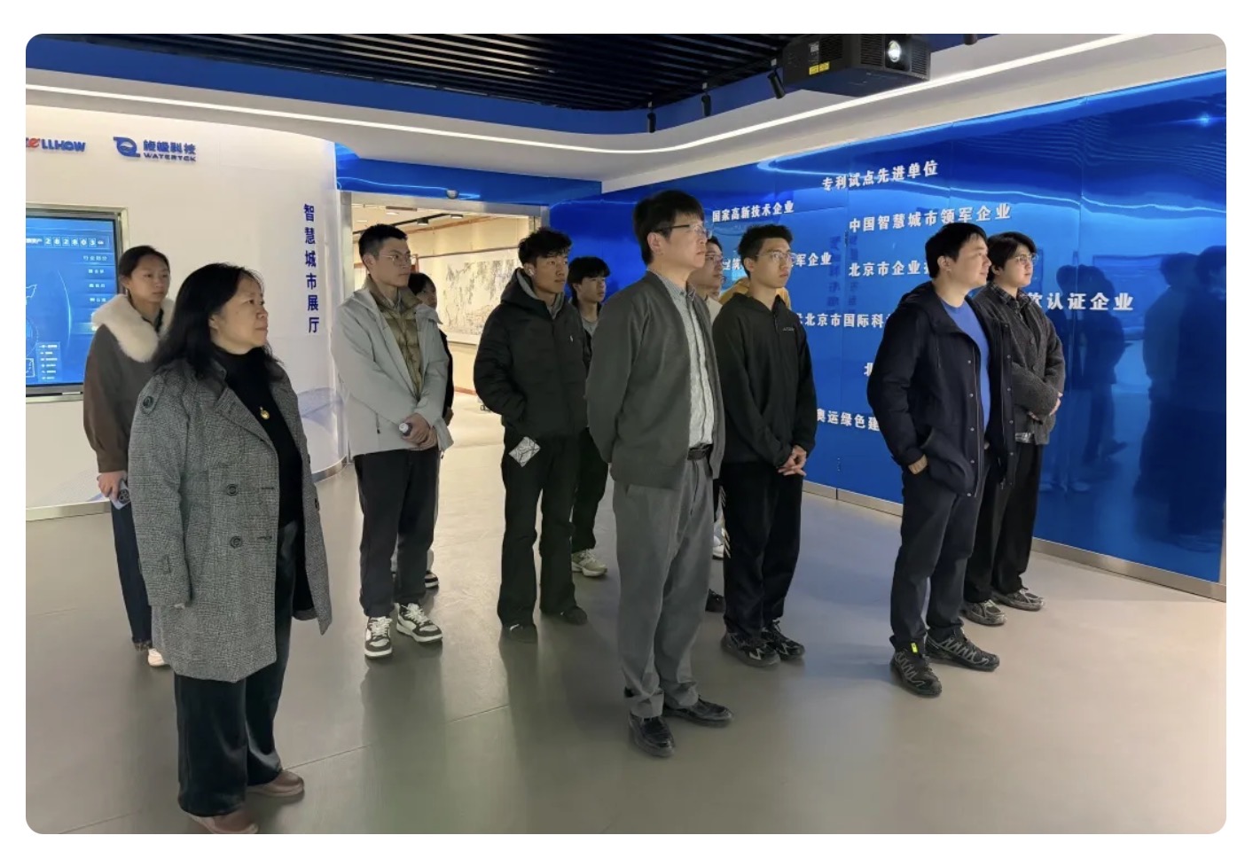 当清华课堂“搬”进long8龙8国际：一场从书本到产业的一线之旅